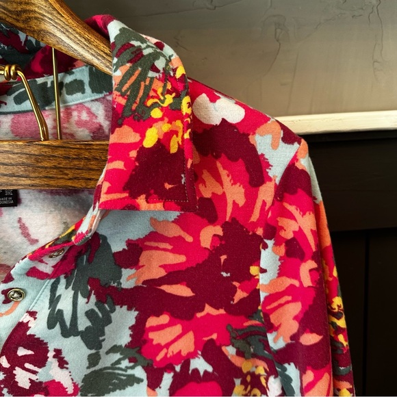 Susan Graver Weekend Split Neck Brushed Fleece Pullover with Collar size 2X - Picture 7 of 12